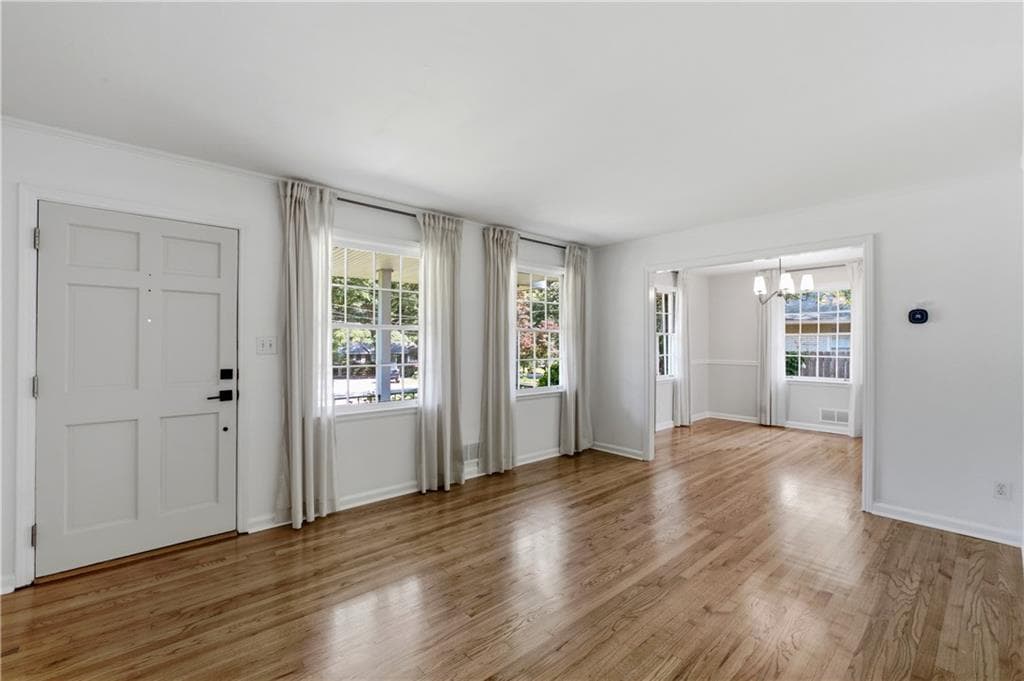 3 bedroom, 1 bathroom, 1,008 sq ft single family residence for sale at 835 Alberson Court, Decatur, GA 30033 — photo 2