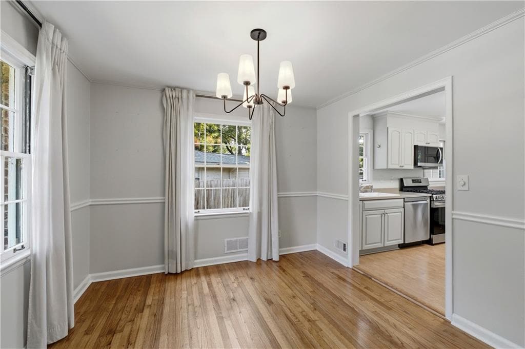 3 bedroom, 1 bathroom, 1,008 sq ft single family residence for sale at 835 Alberson Court, Decatur, GA 30033 — photo 4