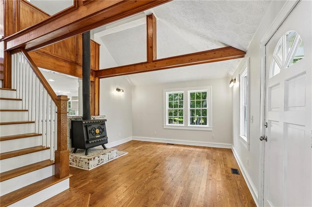 3 bedroom, 3 bathroom, 2,421 sq ft single family residence under contract at 363 Burns Lane, Canton, GA 30115 — photo 5