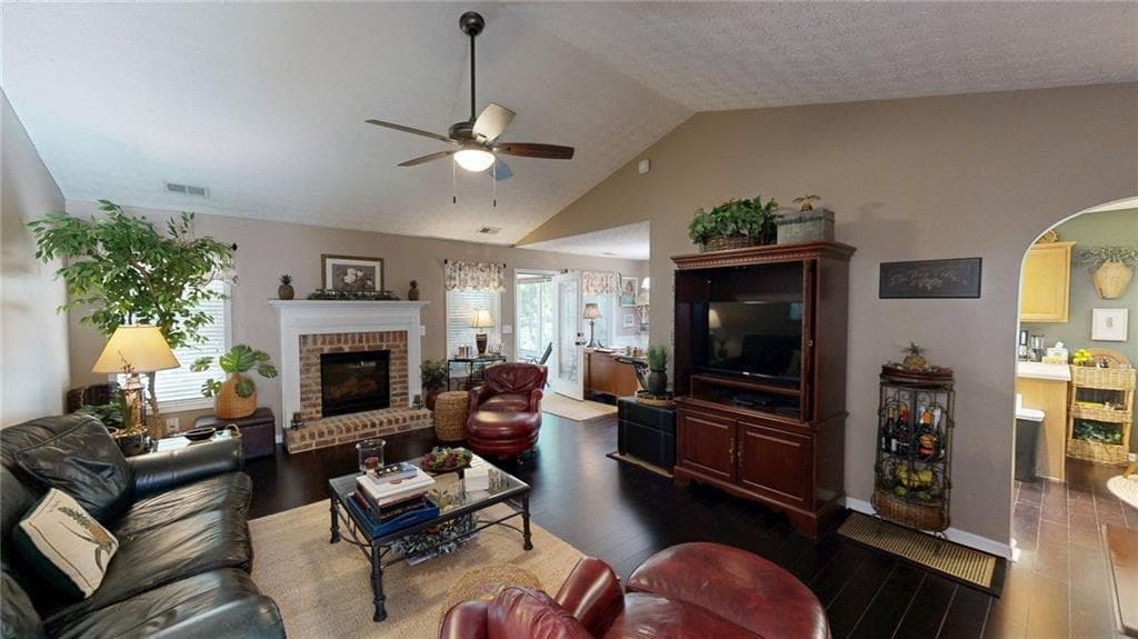 3 bedroom, 2 bathroom, 1,567 sq ft single family residence under contract at 113 Reid Plantation Drive, Villa Rica, GA 30180 — photo 6
