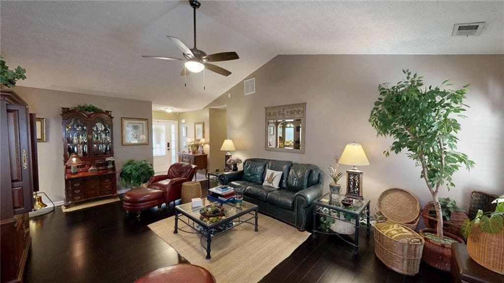3 bedroom, 2 bathroom, 1,567 sq ft single family residence under contract at 113 Reid Plantation Drive, Villa Rica, GA 30180 — photo 7