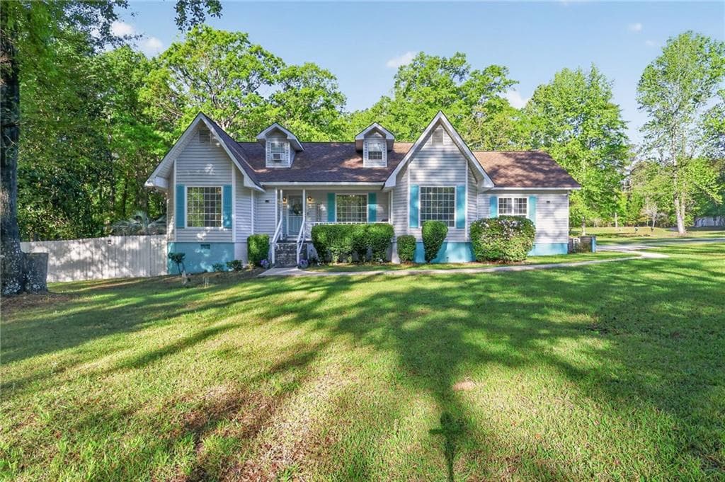 4 bedroom, 3 bathroom, 2,300 sq ft single family residence sold at 1501 Beaver Oaks Drive, Macon, GA 31220