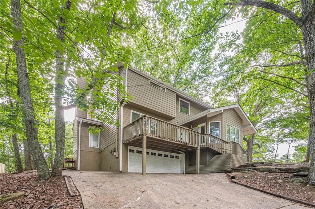 3 bedroom, 3 bathroom, 2,399 sq ft single family residence for sale at 834 Lake Arrowhead Drive, Waleska, GA 30183 — photo 3