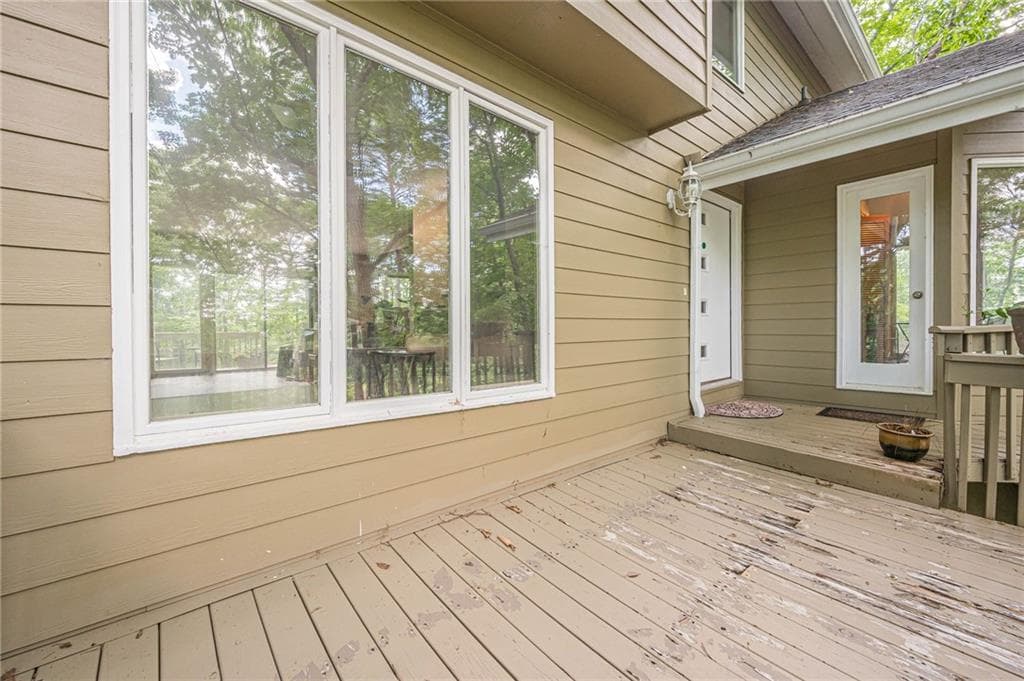 3 bedroom, 3 bathroom, 2,399 sq ft single family residence for sale at 834 Lake Arrowhead Drive, Waleska, GA 30183 — photo 5