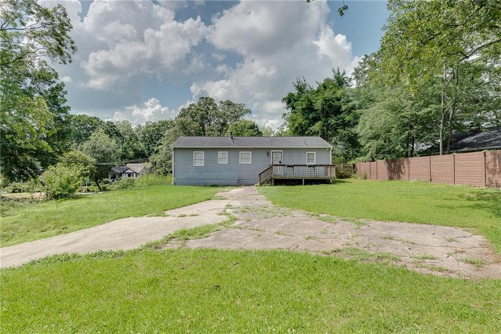 3 bedroom, 2 bathroom single family residence for rent at 1424 Hosea L Williams Drive, Atlanta, GA 30317 for $2,600 a month — photo 3