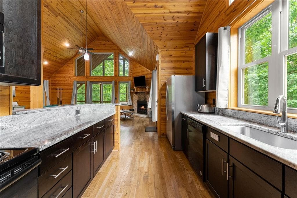 1 bedroom, 1 bathroom, 1,088 sq ft single family residence for sale at 265 Maple Ridge Drive, Cleveland, GA 30528 — photo 7