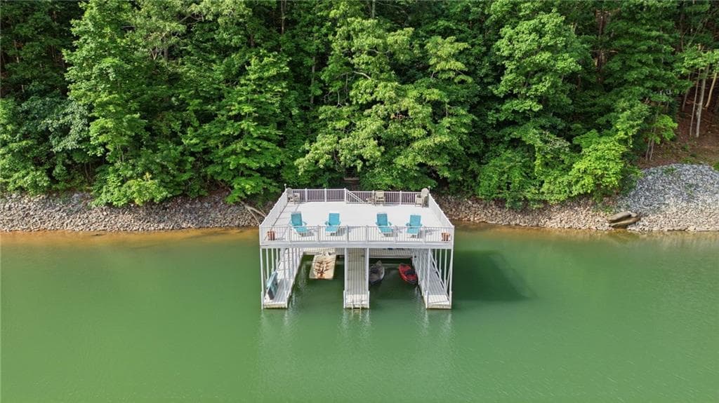 5 bedroom, 7 bathroom, 6,946 sq ft single family residence under contract at 5720 Chestatee Landing Drive, Gainesville, GA 30506 — photo 5