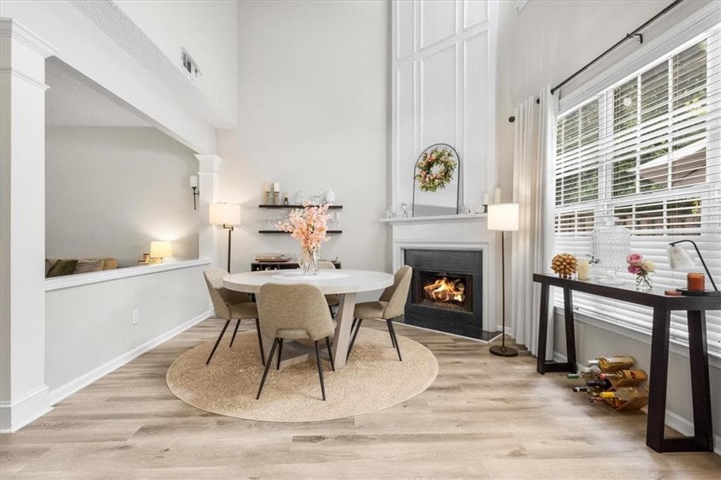 2 bedroom, 3 bathroom, 1,409 sq ft single family residence for sale at 41 Devonshire Court, Alpharetta, GA 30022 — photo 9