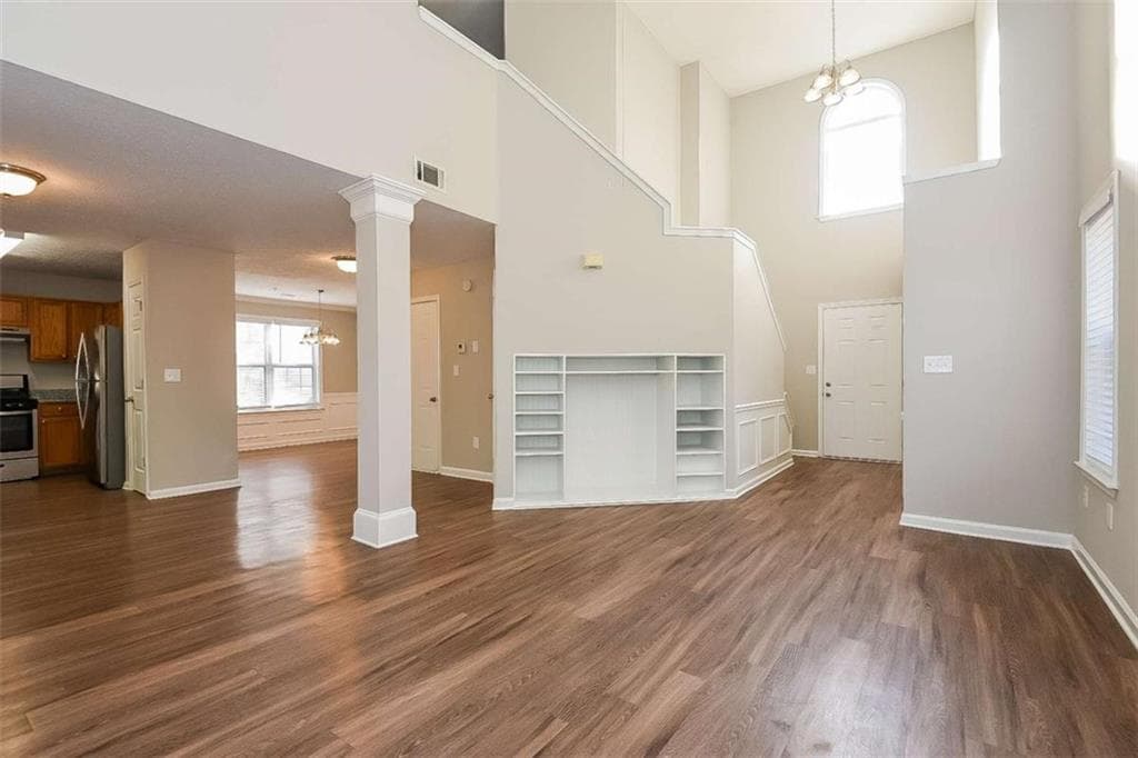 3 bedroom, 3 bathroom, 1,776 sq ft single family residence under contract at 1305 Glenover Way, Marietta, GA 30062 — photo 9