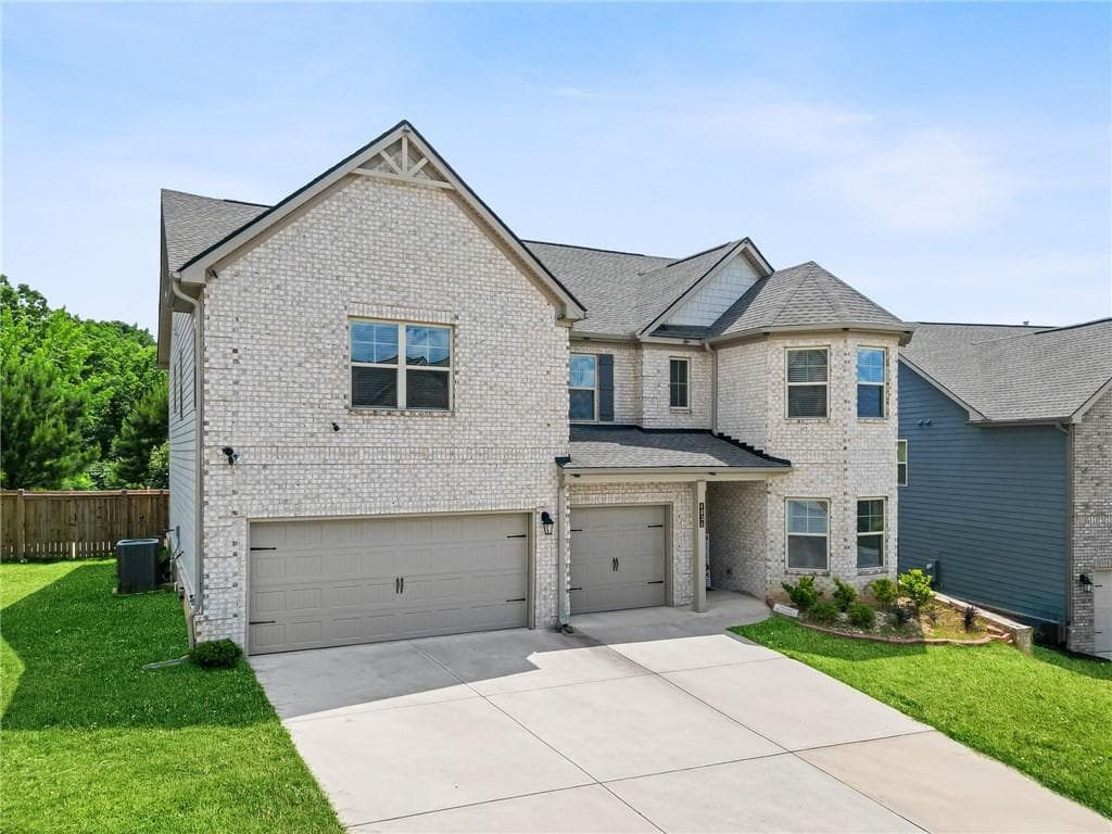 5 bedroom, 4 bathroom, 3,862 sq ft single family residence for sale at 4836 Sultana Way, Atlanta, GA 30331 — photo 3