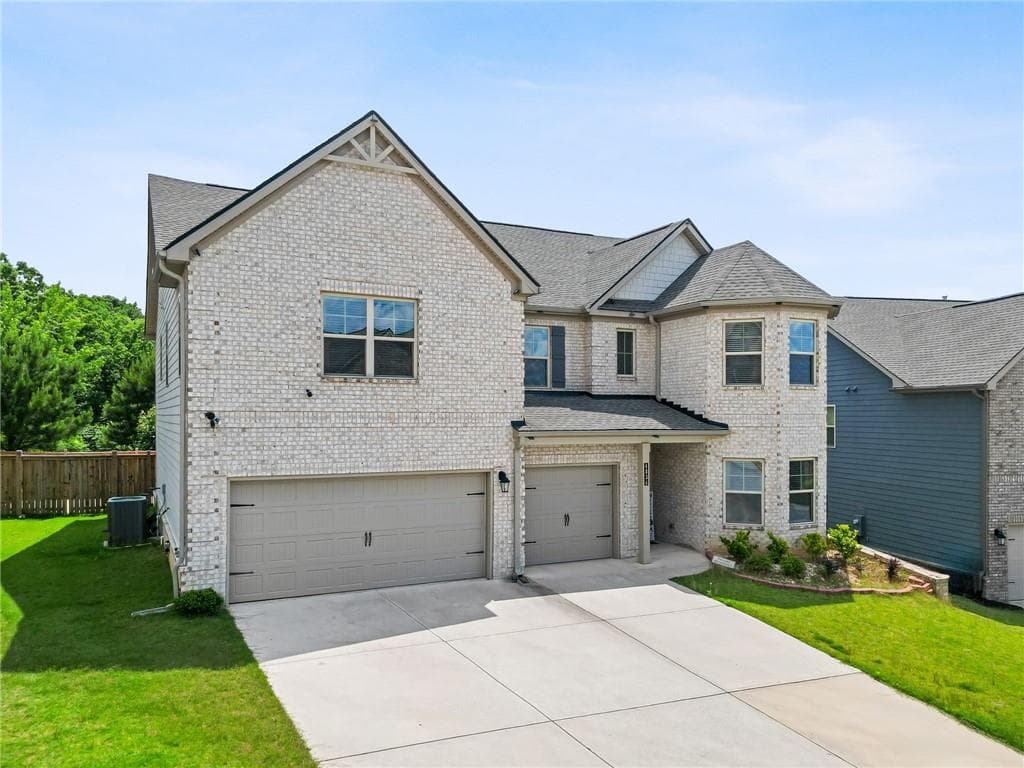 5 bedroom, 4 bathroom, 3,862 sq ft single family residence for sale at 4836 Sultana Way, Atlanta, GA 30331 — photo 4