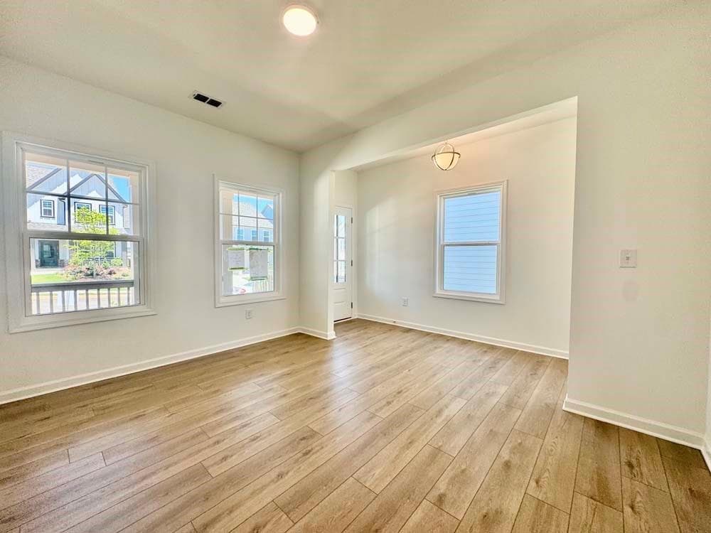 4 bedroom, 4 bathroom, 2,603 sq ft single family residence for sale at 613 Elwick Lane, Cartersville, GA 30120 — photo 6