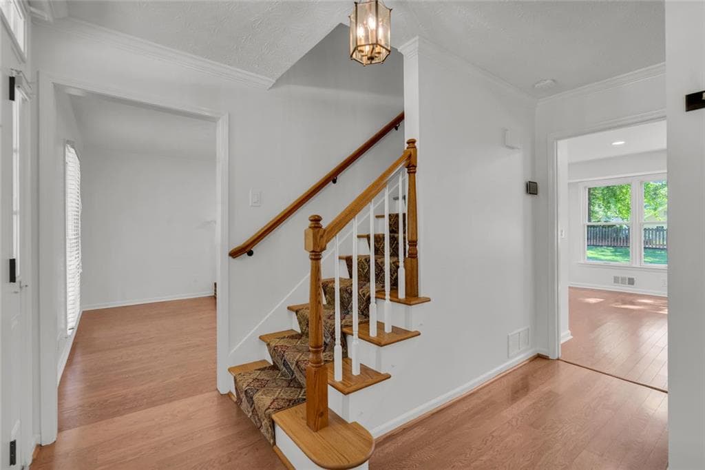 3 bedroom, 3 bathroom, 2,648 sq ft single family residence under contract at 167 Knollwood Drive, Marietta, GA 30064 — photo 5