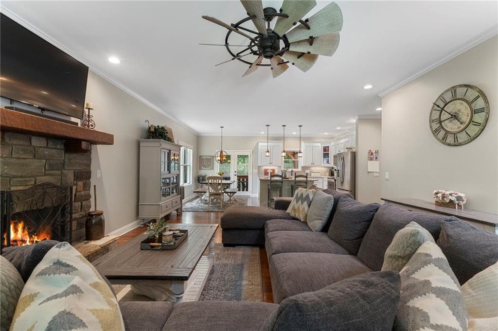 4 bedroom, 4 bathroom, 3,300 sq ft single family residence for sale at 230 McArthur Drive, Canton, GA 30115 — photo 4