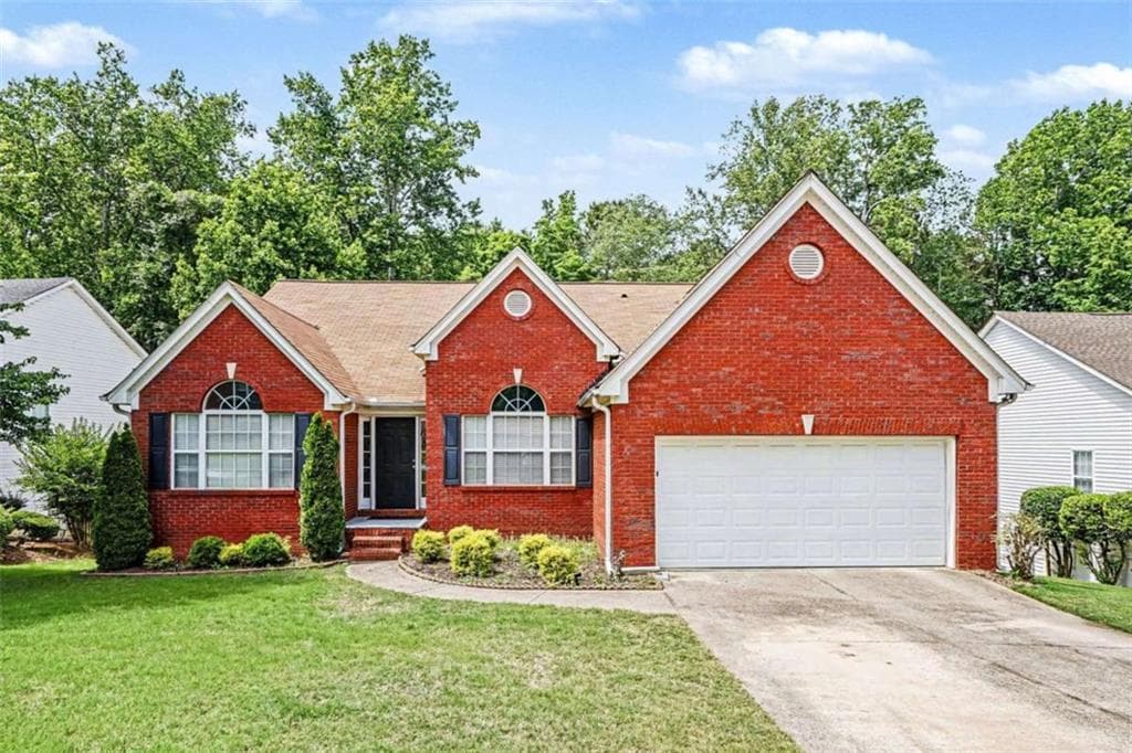 4 bedroom, 3 bathroom, 4,538 sq ft single family residence for sale at 2075 Heatherton Road, Dacula, GA 30019 — photo 2