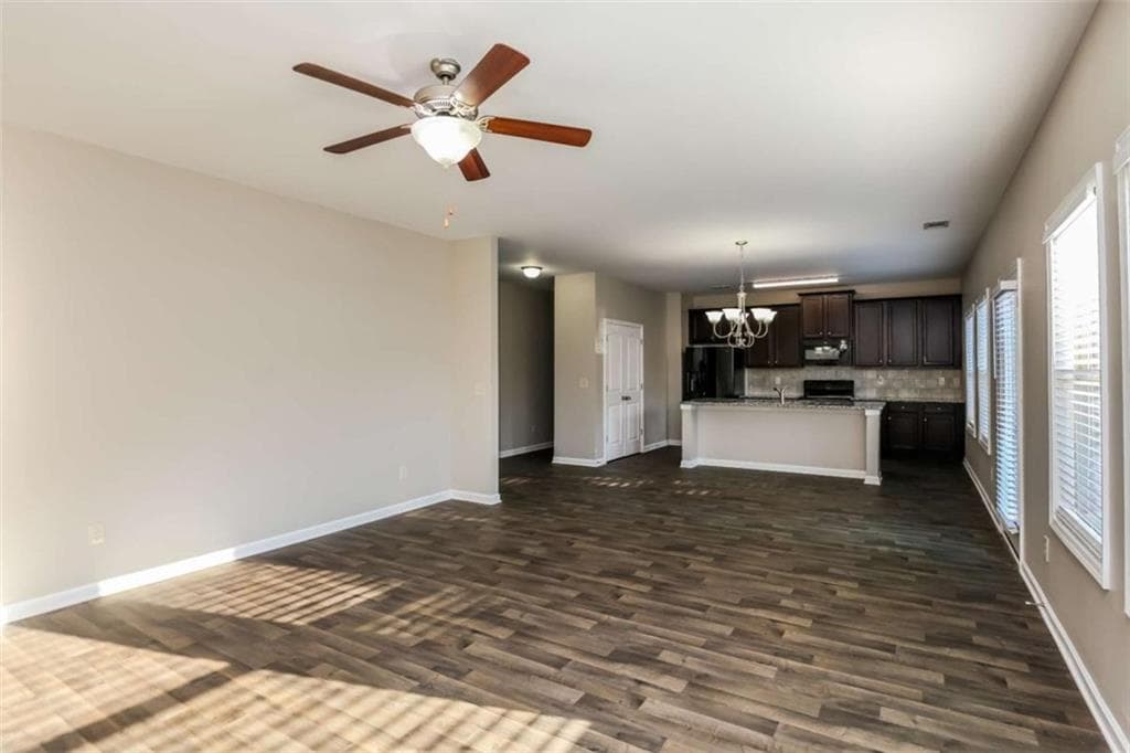 4 bedroom, 3 bathroom, 2,159 sq ft single family residence for sale at 870 Walnut Woods Drive, Braselton, GA 30517 — photo 6