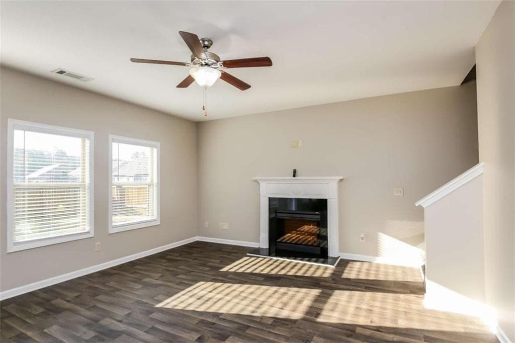 4 bedroom, 3 bathroom, 2,159 sq ft single family residence for sale at 870 Walnut Woods Drive, Braselton, GA 30517 — photo 8