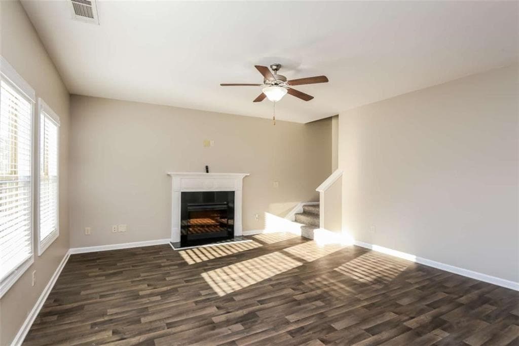 4 bedroom, 3 bathroom, 2,159 sq ft single family residence for sale at 870 Walnut Woods Drive, Braselton, GA 30517 — photo 9