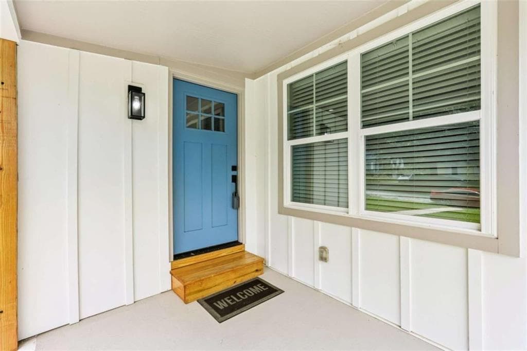 3 bedroom, 2 bathroom, 1,500 sq ft single family residence for sale at 2242 Jernigan Drive, Atlanta, GA 30315 — photo 2
