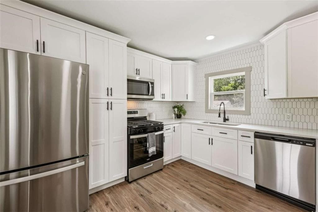3 bedroom, 2 bathroom, 1,500 sq ft single family residence for sale at 2242 Jernigan Drive, Atlanta, GA 30315 — photo 7