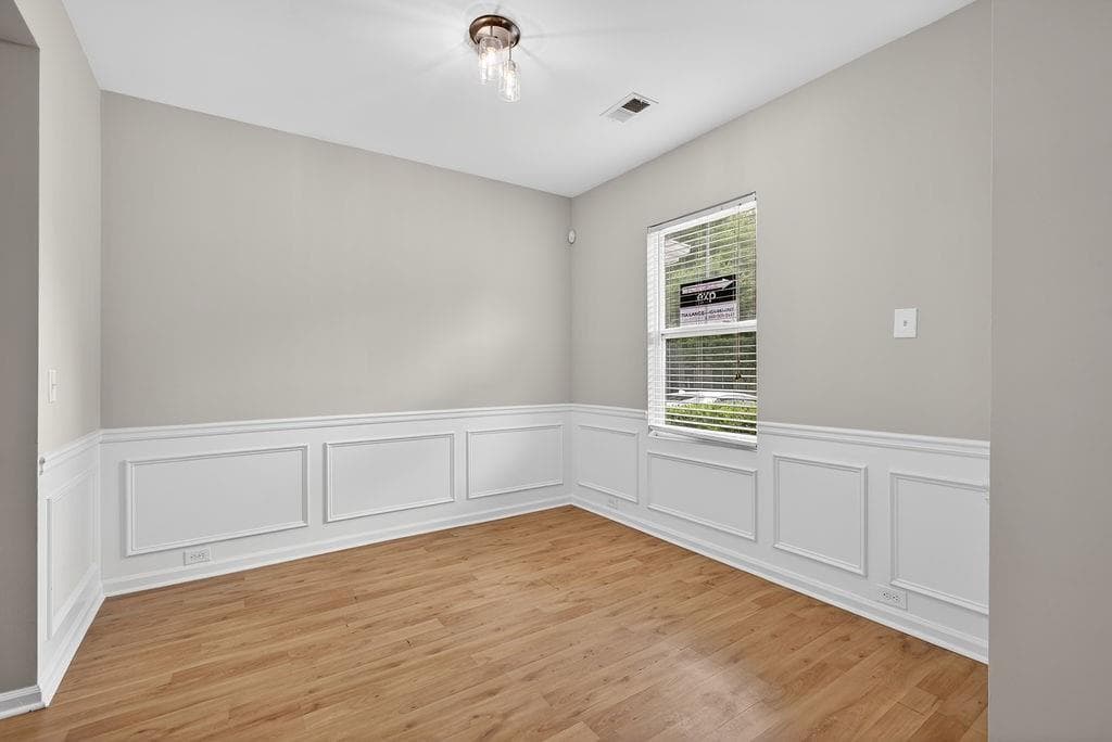 3 bedroom, 3 bathroom, 1,706 sq ft condominium for sale at 1505 Ashbrooke Trace, Stone Mountain, GA 30083 — photo 5