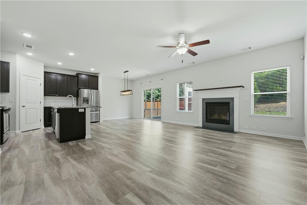 5 bedroom, 3 bathroom, 2,893 sq ft single family residence for rent at 1900 Azure Grove Court, Marietta, GA 30008 for $3,400 a month — photo 5