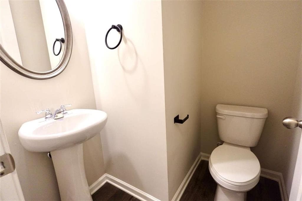3 bedroom, 3 bathroom, 1,810 sq ft townhouse for sale at 2537 Centennial Place, South Fulton, GA 30349 — photo 6