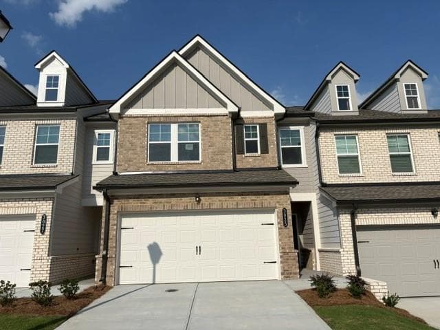 3 bedroom, 3 bathroom, 1,831 sq ft townhouse sold at 3025 Humdala Place 133, Buford, GA 30519