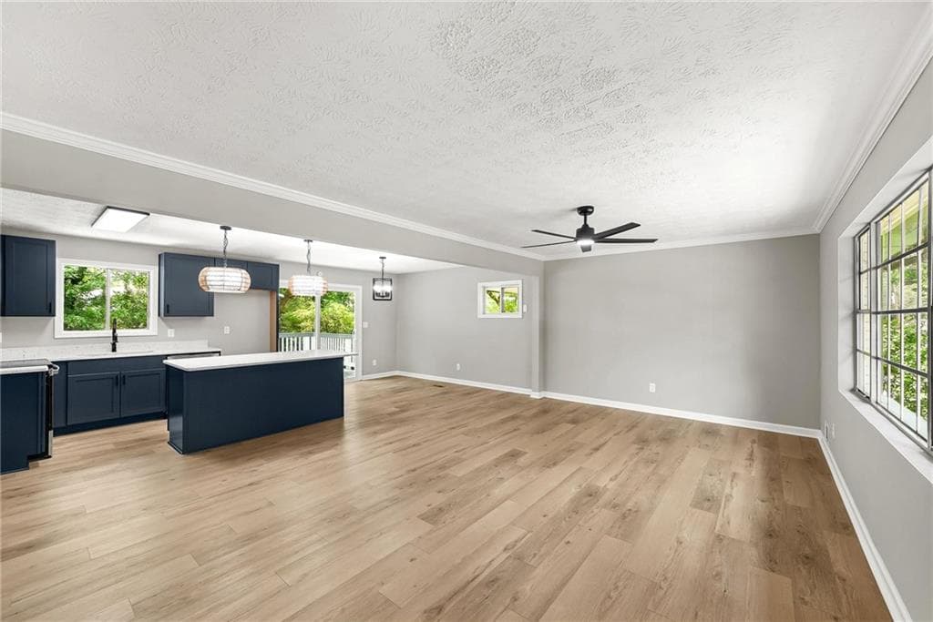 4 bedroom, 3 bathroom, 1,851 sq ft single family residence under contract at 8276 San Jose Trail, Jonesboro, GA 30236 — photo 5
