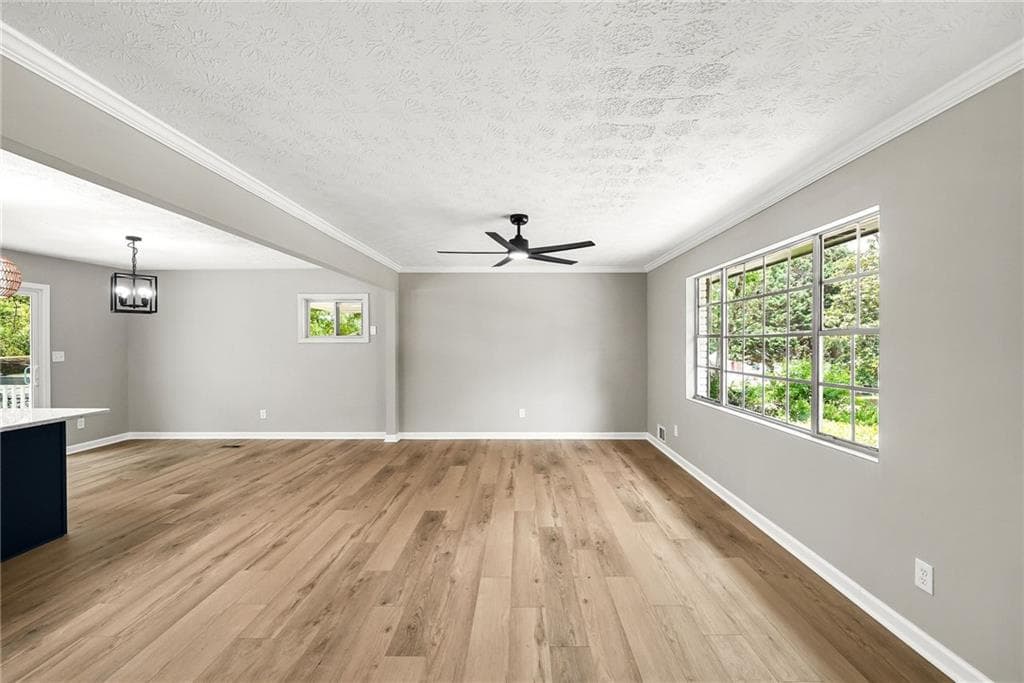 4 bedroom, 3 bathroom, 1,851 sq ft single family residence under contract at 8276 San Jose Trail, Jonesboro, GA 30236 — photo 6