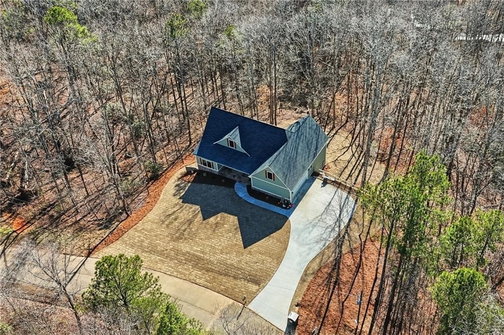 3 bedroom, 2 bathroom, 1,855 sq ft single family residence under contract at 176 Windsor Way, Jasper, GA 30143 — photo 3