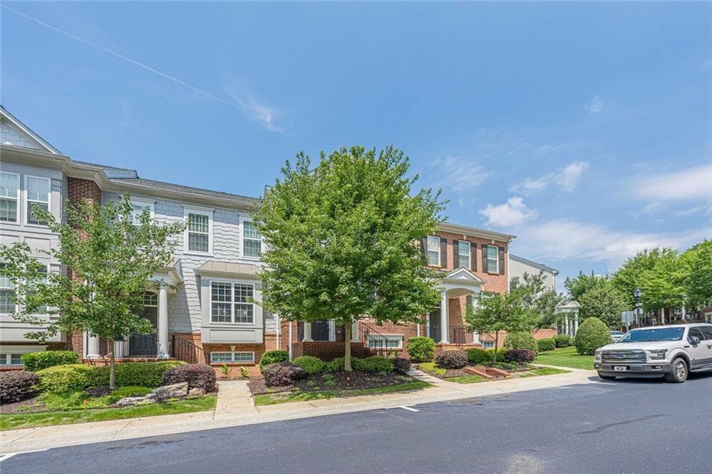 4 bedroom, 4 bathroom, 2,265 sq ft townhouse for sale at 2296 Limehurst Drive, Brookhaven, GA 30319 — photo 3