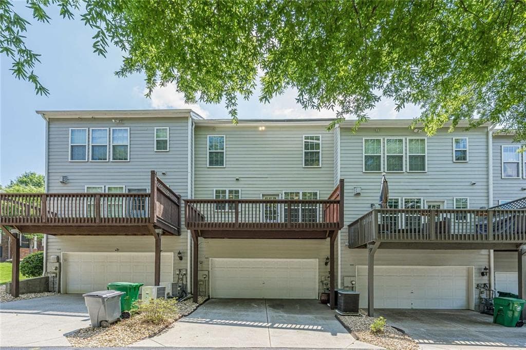 4 bedroom, 4 bathroom, 2,265 sq ft townhouse for sale at 2296 Limehurst Drive, Brookhaven, GA 30319 — photo 8