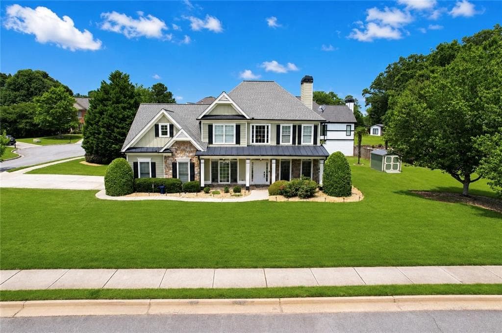 5 bedroom, 3 bathroom, 2,694 sq ft single family residence for sale at 2285 Heritage Green Court, Marietta, GA 30064 — photo 2