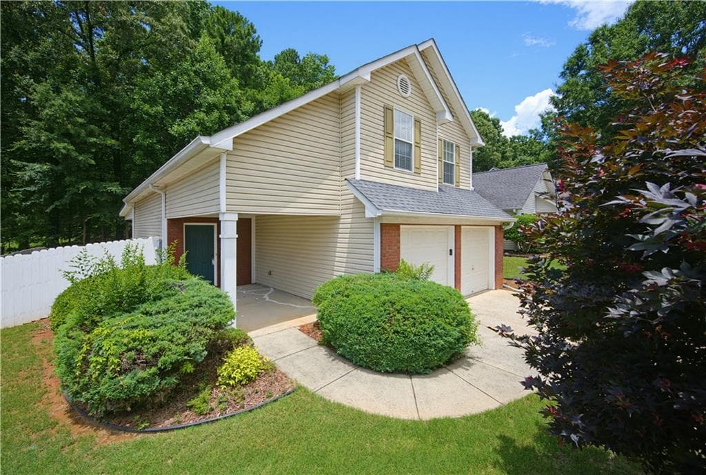 3 bedroom, 3 bathroom, 1,578 sq ft single family residence for sale at 3144 Justice Mill Court, Kennesaw, GA 30144