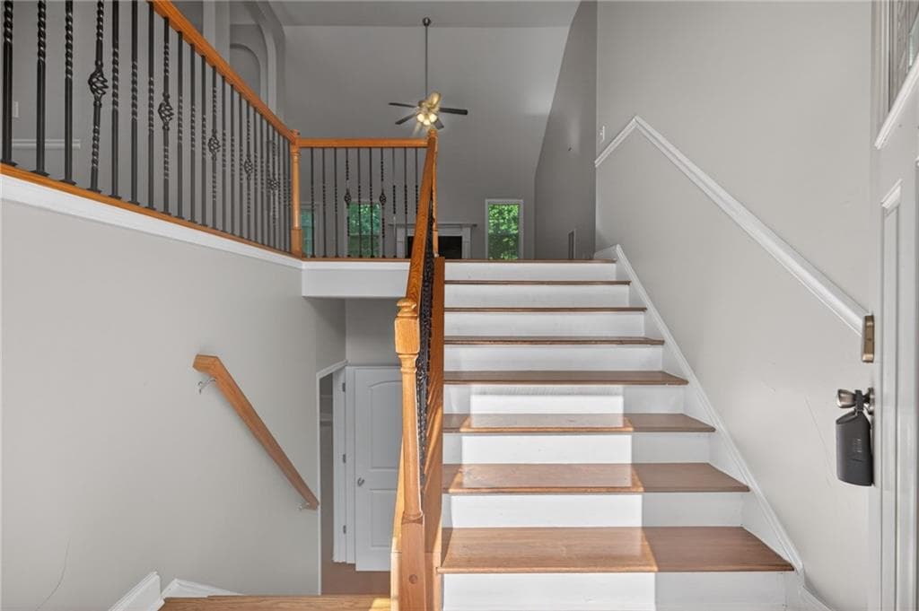 5 bedroom, 4 bathroom, 2,987 sq ft single family residence for sale at 9917 Silver Leaf Court, Douglasville, GA 30135 — photo 3