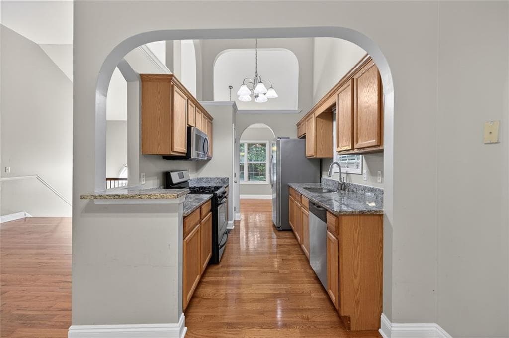 5 bedroom, 4 bathroom, 2,987 sq ft single family residence for sale at 9917 Silver Leaf Court, Douglasville, GA 30135 — photo 10