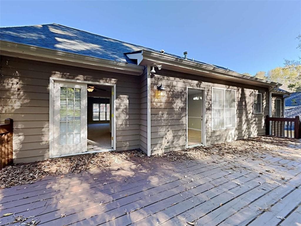 4 bedroom, 4 bathroom, 2,600 sq ft single family residence for sale at 665 Ashley Laine Walk, Lawrenceville, GA 30043 — photo 4