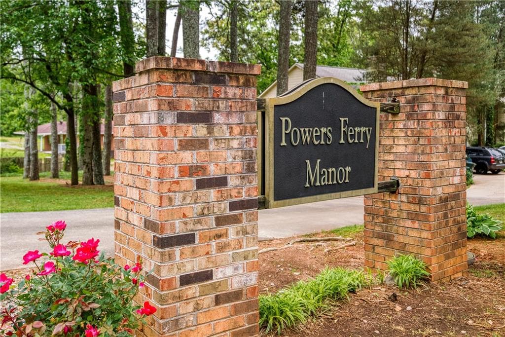 3 bedroom, 3 bathroom, 1,582 sq ft townhouse for rent at 61 Powers Ferry Manor, Marietta, GA 30067 for $2,450 a month — photo 1 of 42