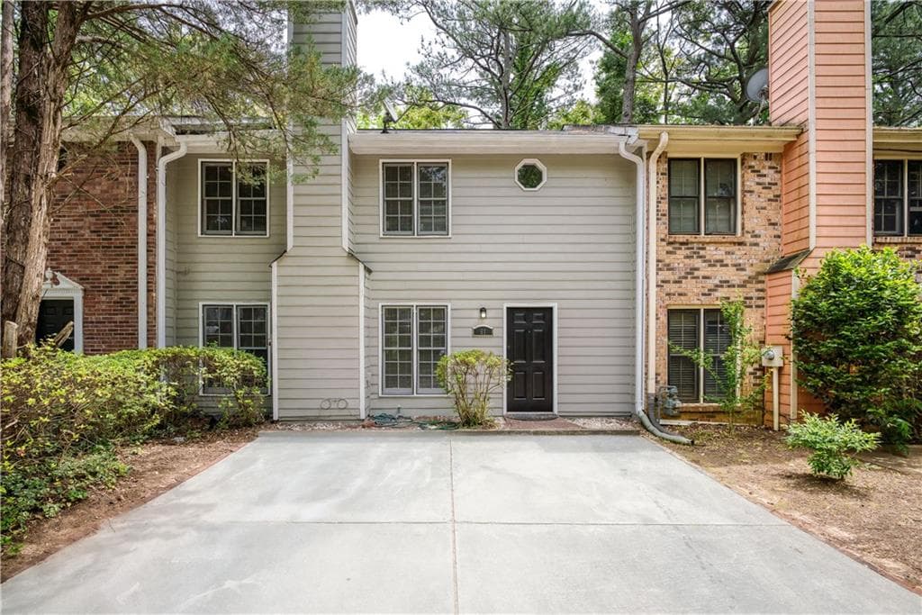 3 bedroom, 3 bathroom, 1,582 sq ft townhouse for rent at 61 Powers Ferry Manor, Marietta, GA 30067 for $2,450 a month — photo 3