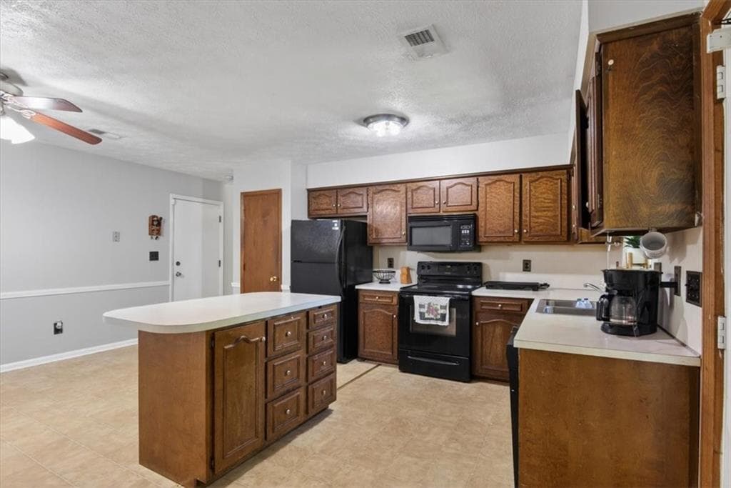 3 bedroom, 2 bathroom, 1,365 sq ft single family residence for sale at 6932 Buckeye Way, Columbus, GA 31904 — photo 10