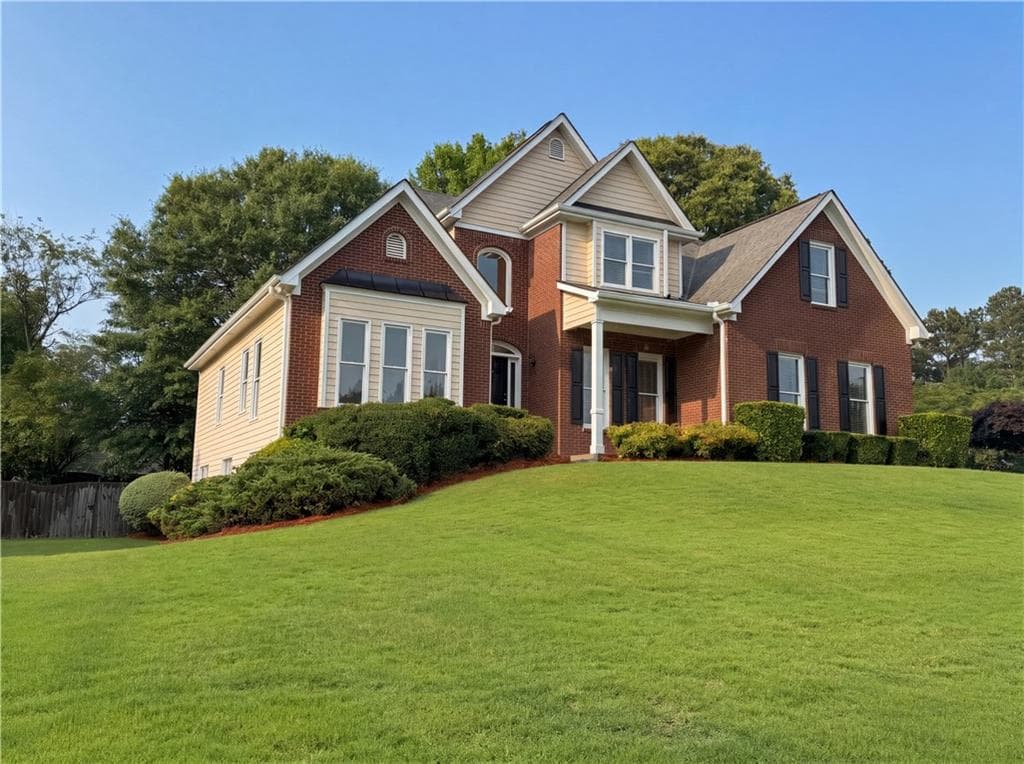 4 bedroom, 4 bathroom, 2,305 sq ft single family residence for sale at 909 Mendenhall Way, Grayson, GA 30017 — photo 2