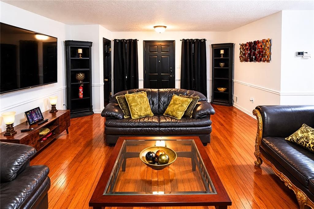 3 bedroom, 2 bathroom, 1,412 sq ft single family residence for sale at 2290 Bankstone Drive, Marietta, GA 30064 — photo 6