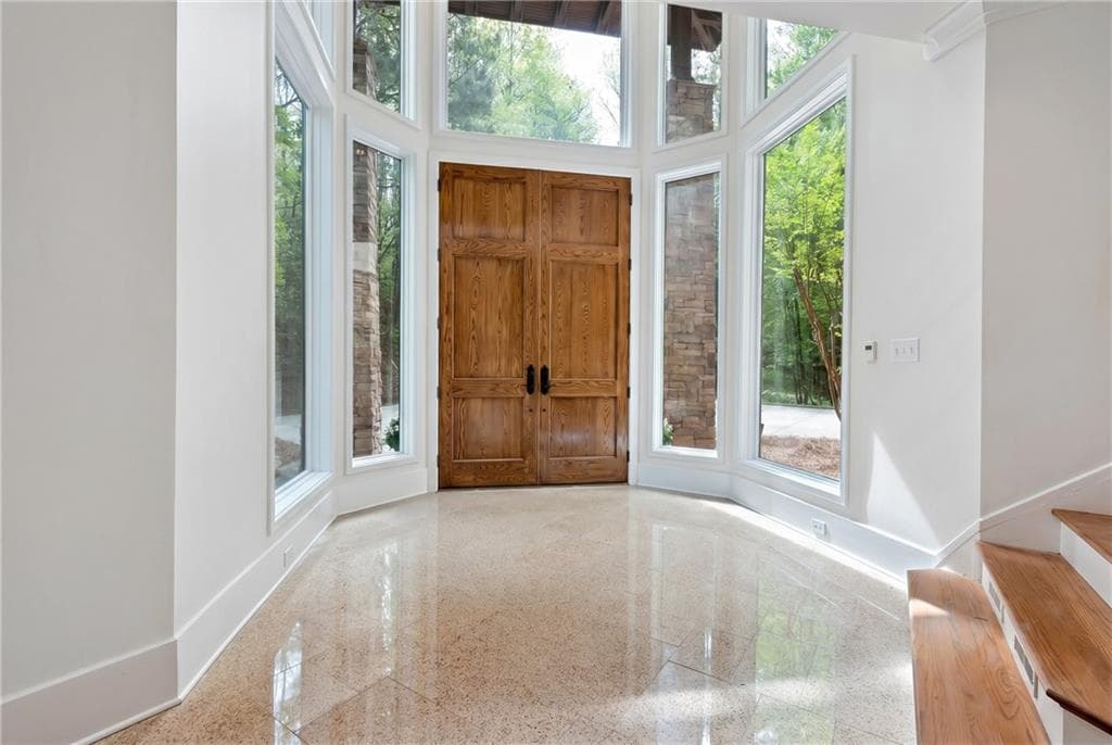 4 bedroom, 4 bathroom, 4,449 sq ft single family residence for sale at 6960 Riverside Drive, Atlanta, GA 30328 — photo 7
