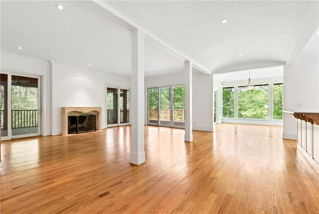 4 bedroom, 4 bathroom, 4,449 sq ft single family residence for sale at 6960 Riverside Drive, Atlanta, GA 30328 — photo 9