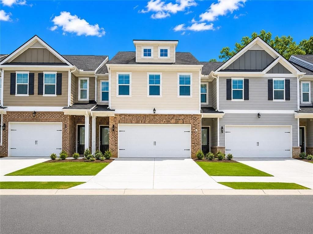 6422 Towhee Way, Morrow, GA 30260 — most recent listing photo