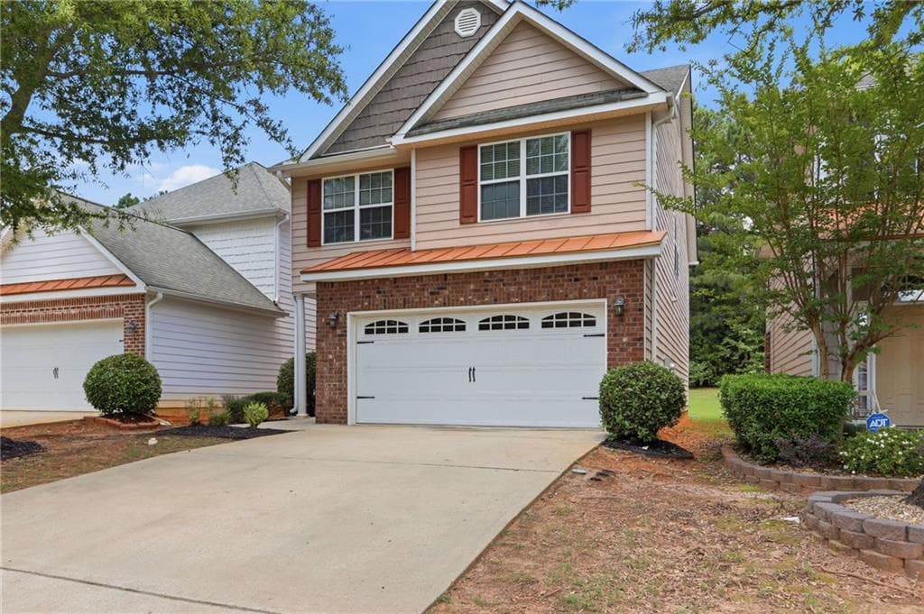 4 bedroom, 3 bathroom, 1,950 sq ft single family residence under contract at 228 Polo Lane, Locust Grove, GA 30248 — photo 2