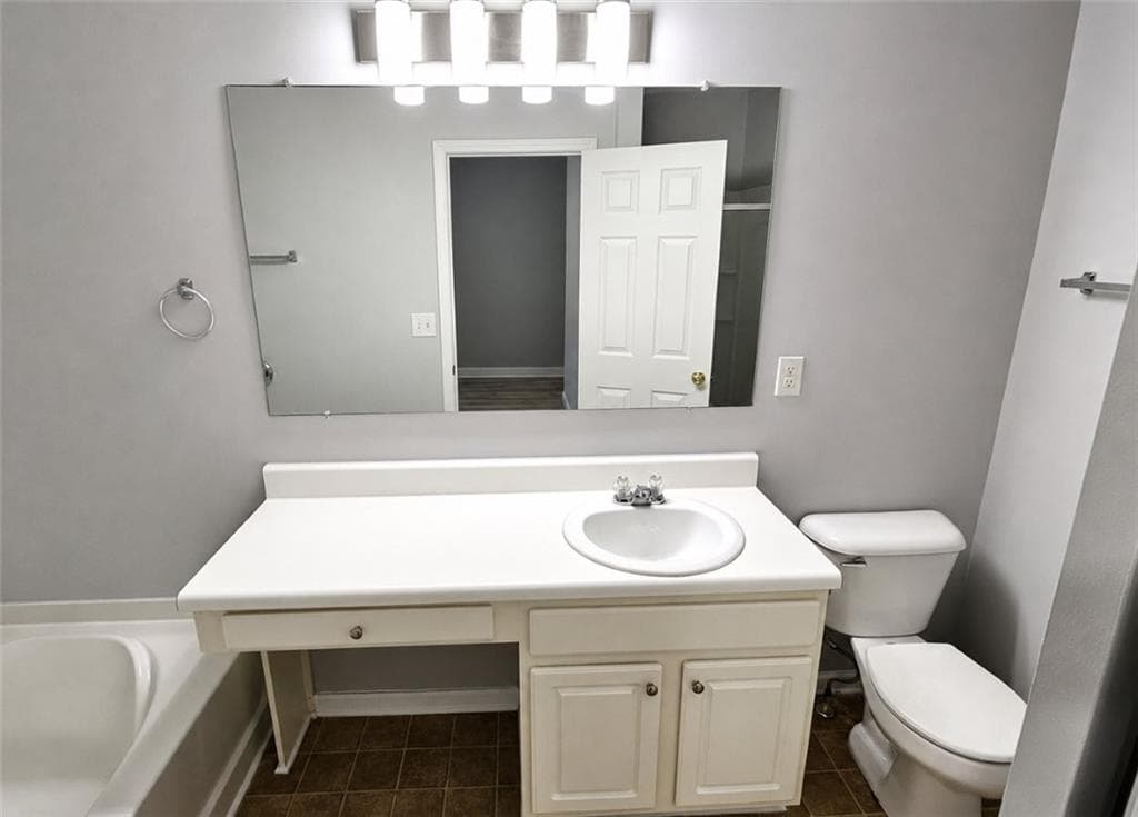 2 bedroom, 3 bathroom, 1,328 sq ft townhouse for sale at 1728 SW Devon Drive, Atlanta, GA 30311 — photo 3