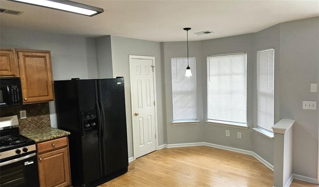 2 bedroom, 3 bathroom, 1,328 sq ft townhouse for sale at 1728 SW Devon Drive, Atlanta, GA 30311 — photo 7