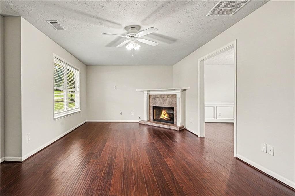 4 bedroom, 3 bathroom, 2,077 sq ft single family residence for sale at 113 Lighthouse Way, Winder, GA 30680 — photo 5